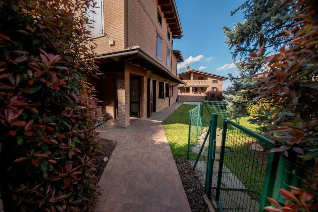 Jacuzzi Apartment In Italian Villa, Wi-Fi & Garden Sassuolo - Maranello Casalgrande Luaran gambar