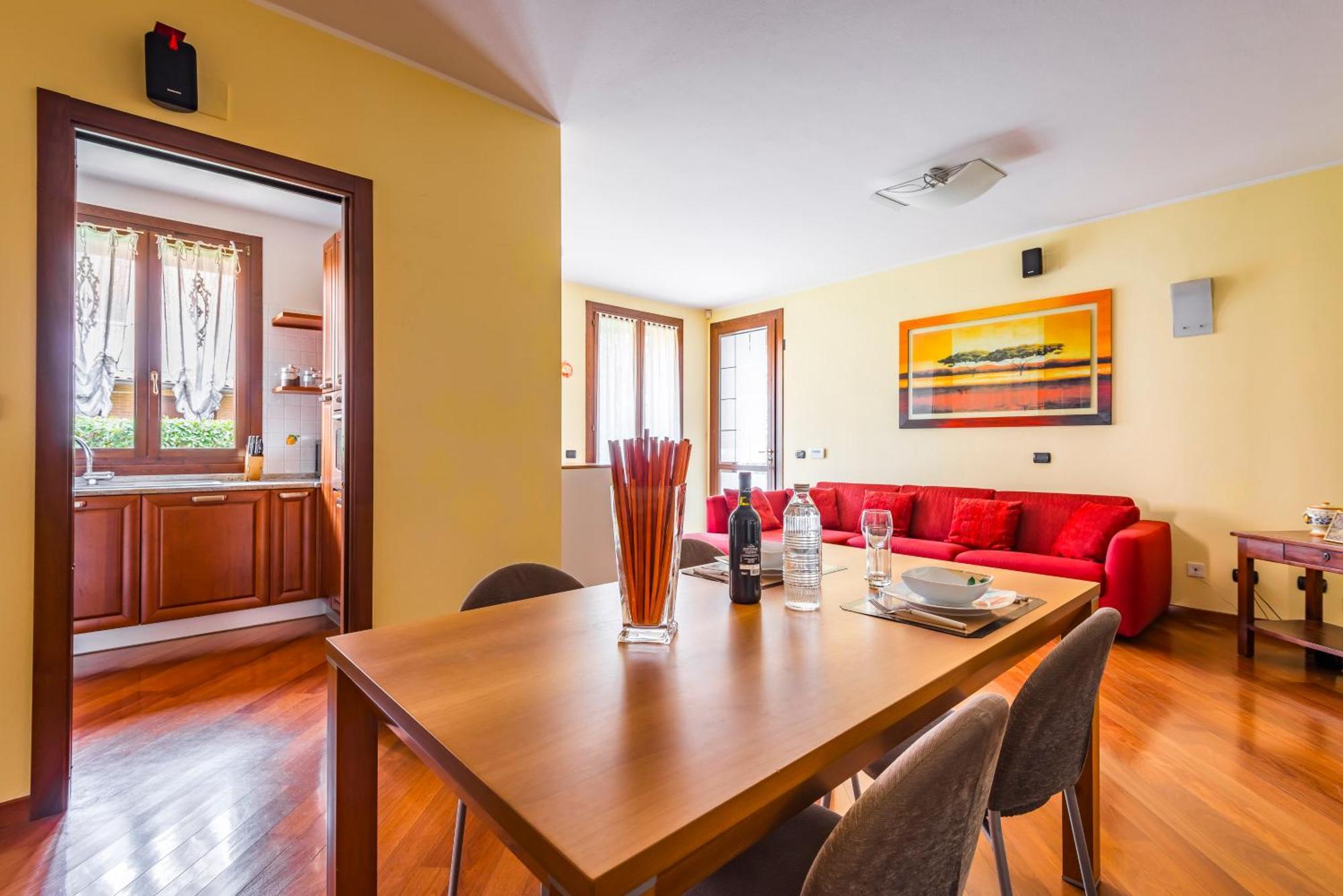 Jacuzzi Apartment In Italian Villa, Wi-Fi & Garden Sassuolo - Maranello Casalgrande Luaran gambar